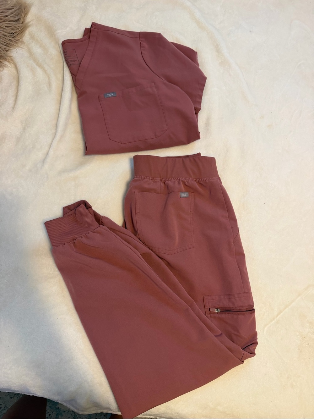 Women’s Figs Set